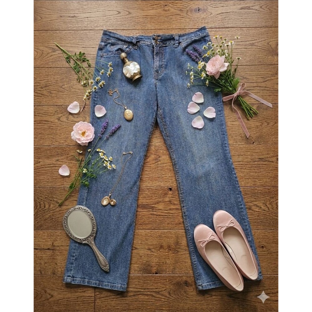 Nine West Women’s Jeans Size 16 Wide Leg Blue Denim Double Button Made in Egypt